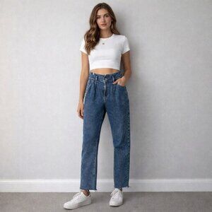 Hollister Ultra High Rise Mom Jeans Blue Denim Pleated Raw Hem W27 Y2K